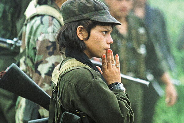 Niña guerrillera (FARC)